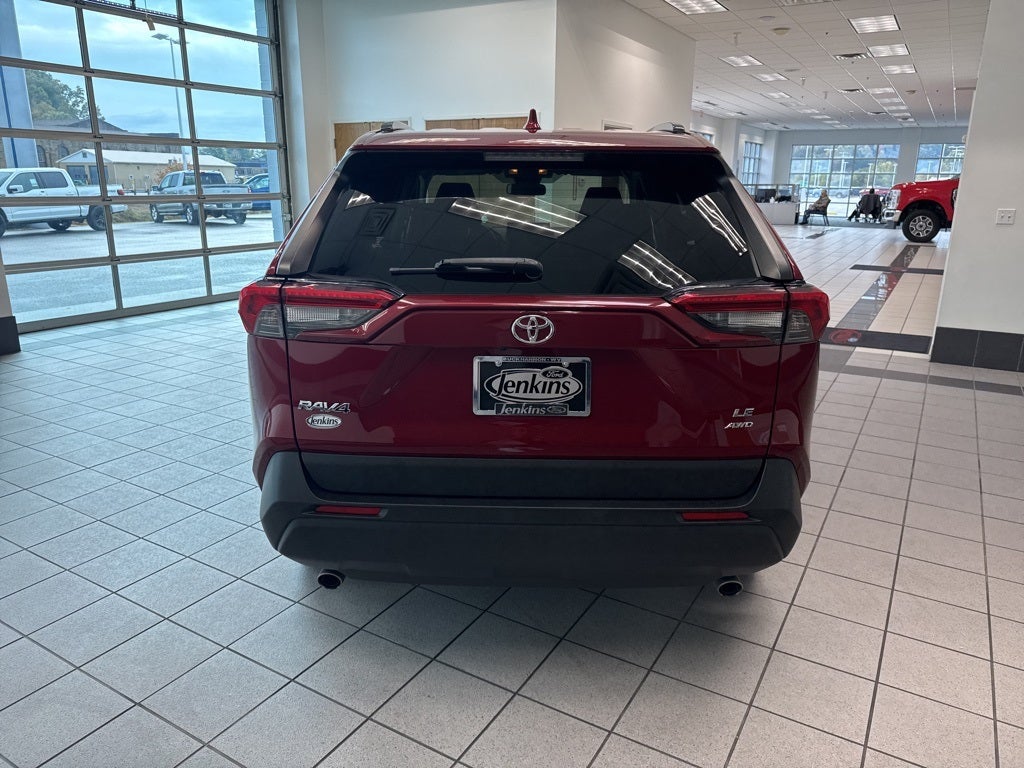 2019 Toyota RAV4 LE