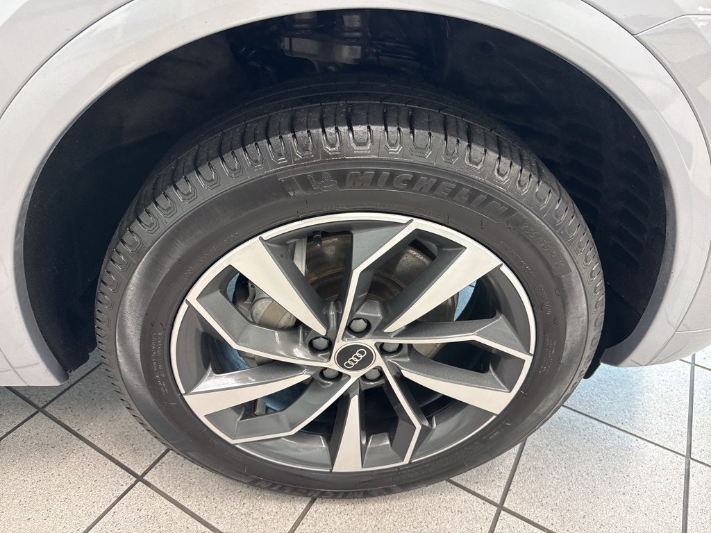 2023 Audi Q5 45 S line Premium quattro