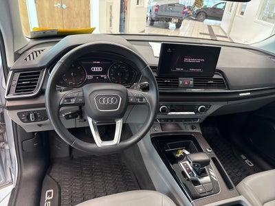2023 Audi Q5 45 S line Premium quattro